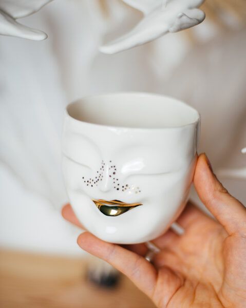 M size | Porcelain happy pot