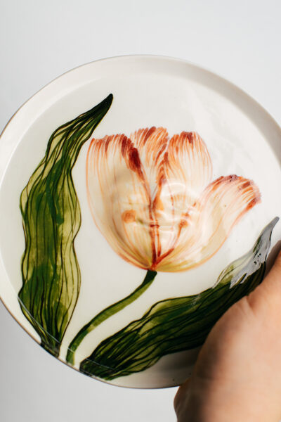 Tulpes | Porcelāna šķīvis ar reljefu