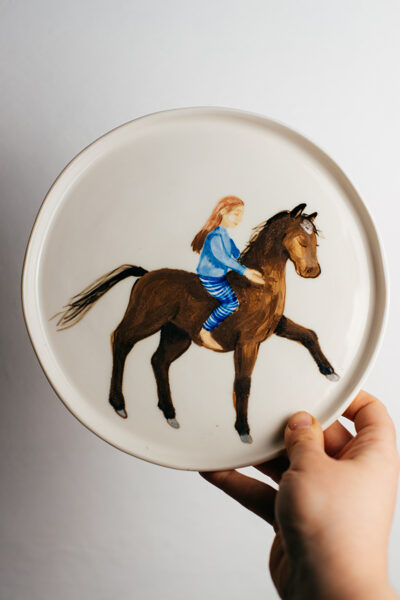 Meitene un zirgs | porcelāna šķīvis